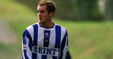 Brighton will face former player Nathan Jones when playing Southampton on Boxing Day