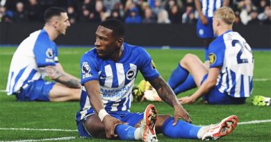 Albion players on the floor during Brighton 0-3 Arsenal at the Amex