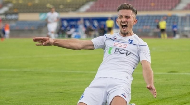 Brighton have completed the £3.5 million signing of Kosovan striker Andi Zeqiri