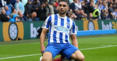 Neal Maupay scored as Brighton beat Leicester City 2-1