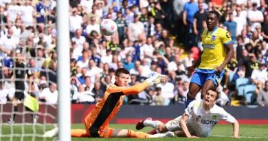 Danny Welbeck scores for Brighton against Leeds at Elland Road