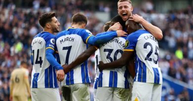 Brighton players celebrate their 4-1 win over Chelsea