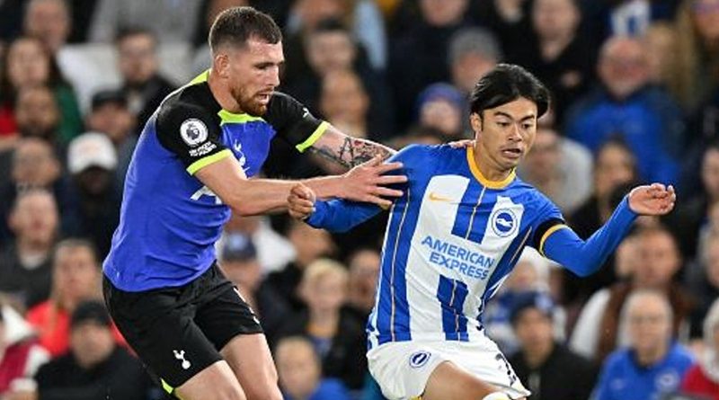 Kaoru Mitoma in action for Brighton against Spurs in a 1-0 Tottenham win at the Amex