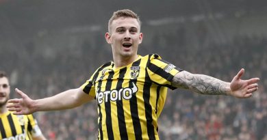 Kacper Kozlowski has left Brighton to join Vitesse Arnhem on a second season long loan