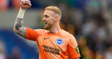 Jason Steele has signed a new Brighton contract keeping him at the Amex until the summer of 2026